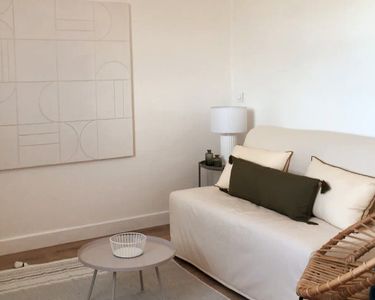 Appartement meublé de 31 m2 hyper centre Saint Georges - location étudiante, disponible à partir 