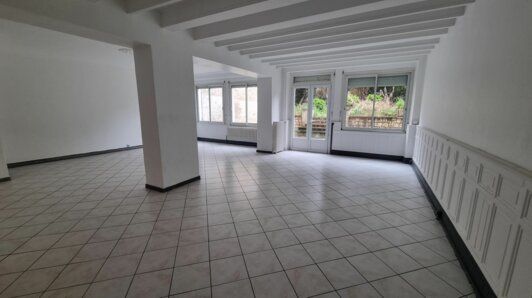 Maison 6 pièces 225 m²