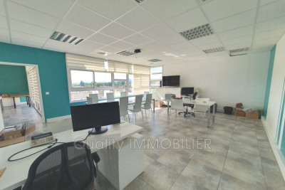 Bureaux 63 m²