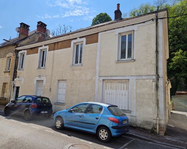 Immeuble de 2 lots de 113m² en Centre-Ville de La Chartre-sur-le-Loir