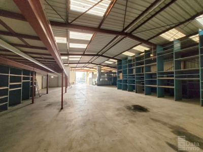 Local commercial 538 m²