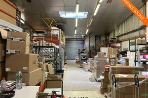 455,4m2 - Commerces/Entrepôt à vendre