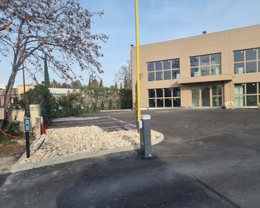 Bureaux 180 m² Châteaurenard