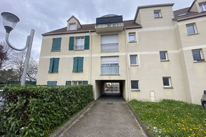 Appartement Mantes La Ville (78711) 3 pièces 69 m² avec balcon, Cave et 2 emplacements parking