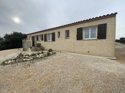 Proche Uzès,maison de plain pied en viager. 