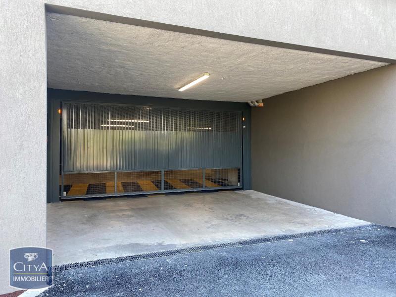 Parking 13 m²