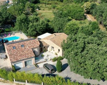 Villa 176 m² Forcalqueiret