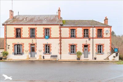 Maison en pierre de 10 pièces principales