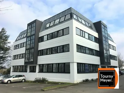 Immobilier professionnel Location Orvault  128m² 1280€