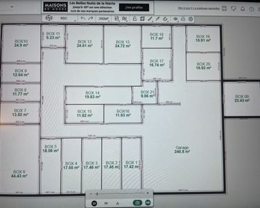 Bâtiment de 605m2 avec 22 box