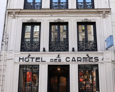 A louer Hôtel des Carmes - Bureaux et commerces