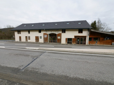 Local commercial 2 pièces 800 m² 