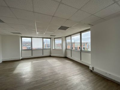 Immobilier professionnel Location Labège  132m² 1258€