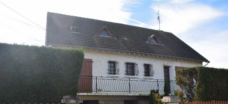 BELLE MAISON DE CONSTRUCTION TRADITIONNELLE  ENTRE RAMBOUILLET(78) ET EPERNON(28)