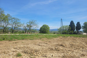 Terrain libre constructeur - 800m du centre de Bourg-saint-andeol - 450m2