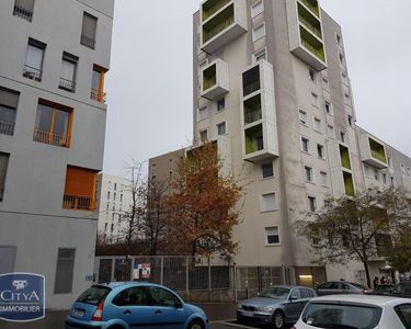 Parking - Garage Location Évry-Courcouronnes  12m² 63€