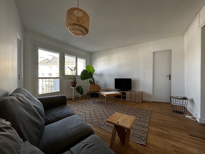 Appartement 1 pièce 93 m²