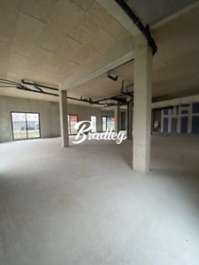 Local commercial 263 m²