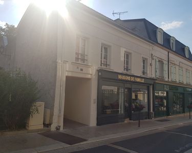 A louer centre-ville de Bougival, beau T1 avec coin nuit 