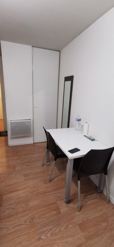 Studio 1 pièce 20 m²