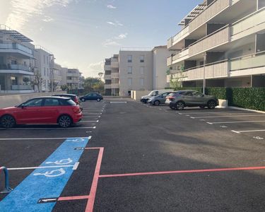 Place parking - Fleur Esterel