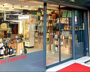 Alimentation /épicerie fine /cave à vins