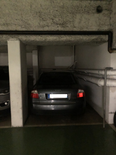 Parking - Garage Location Paris 18e Arrondissement  15m² 150€