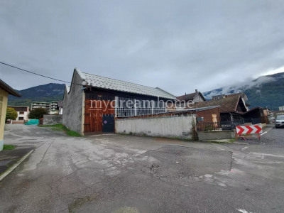 Local commercial 540 m²