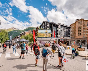 Local commercial 110 m² VAL D ISERE