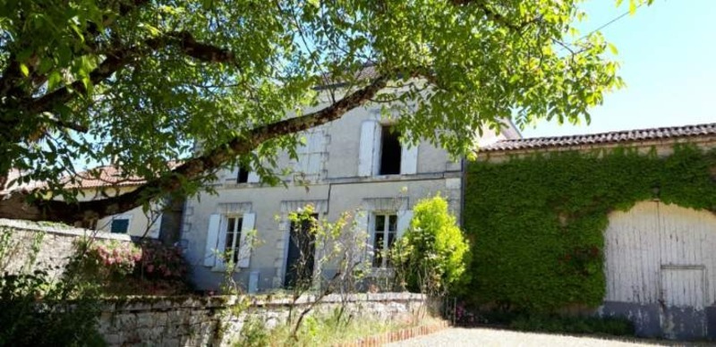 Dpt Charente (16), à vendre LUXE maison P6  - Terrain de 3 580,00 m²