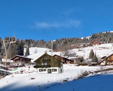 Terrain à bâtir avec projet de chalet de 200m2