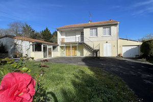 Maison Saint Pierre D Exideuil 9 pièce(s) 173 m2