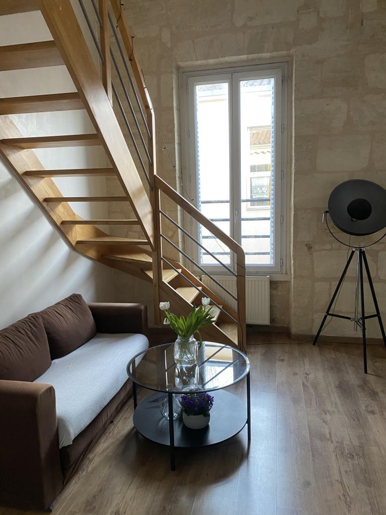 Colocation de filles à Bordeaux : 1 chambre disponible