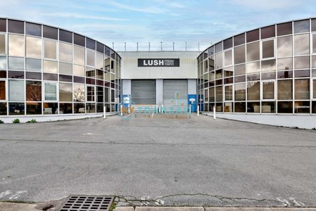 A LOUER locaux d'activité au sein de la ZA Salengro à Fontenay-sous-Bois