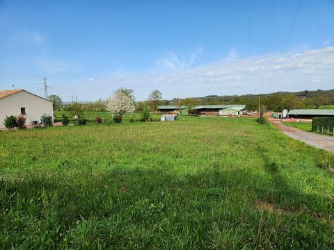 Chabanais - Terrain avec CU