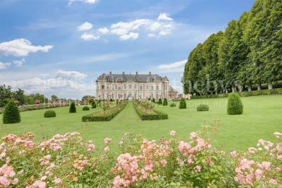 EXCLUSIVITÉ : 'Château Le Petit Versailles' 