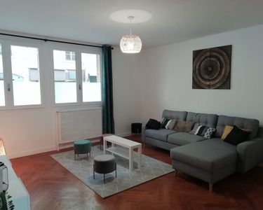 Chambre 1 pièce 94 m²