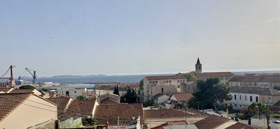 Village de L’Estaque Maison de village avec vue mer et Frioul + T2 indépendant