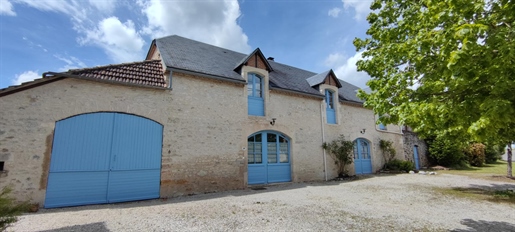 Rocamadour - ensemble immobilier avec 3 gîtes sur env. 2400 m2 terrain - idéal investisseu 