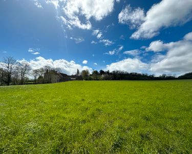 Terrain constructible à Chaptuzat (Bens)