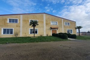Local commercial 363 m²