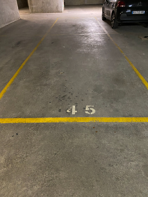 Parking 12 m² 