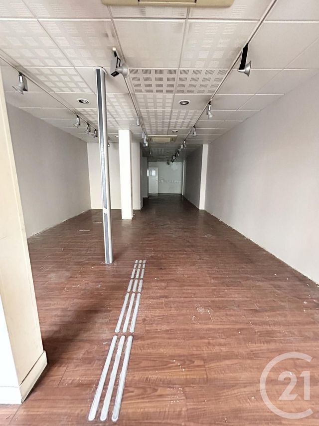 Local commercial 75 m²