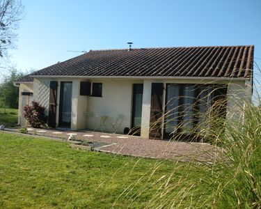 Bonneuil matours - pavillon de plain pied avec garage et jardin