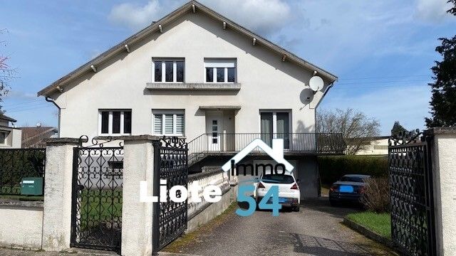 Maison 9 pièces 166 m²