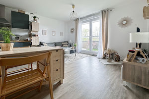 Appartement F2 récent coeur de ville de Jouy Le Moutier