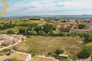 Terrain de 315 m2 au centre du Village