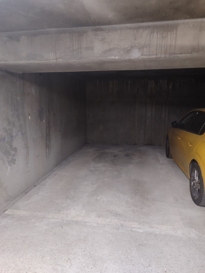 Parking 11 m² 