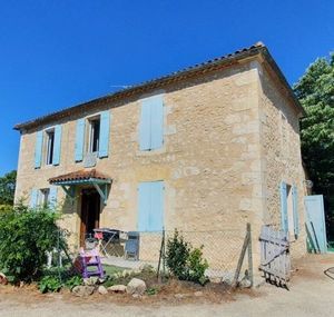 MAISON EN PIERRE GERSOISE A RENOVER