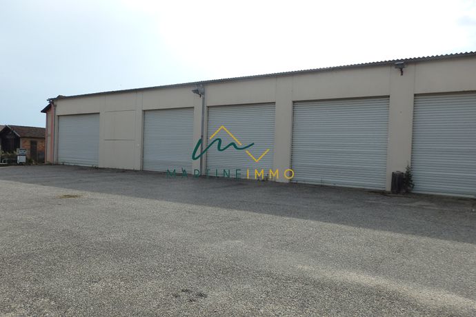 Local commercial 1237 m²